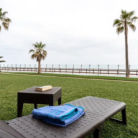 Sea Front House Sandra D Ситио-де-Калаонда