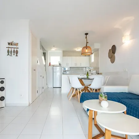 Sea Front House Sandra D